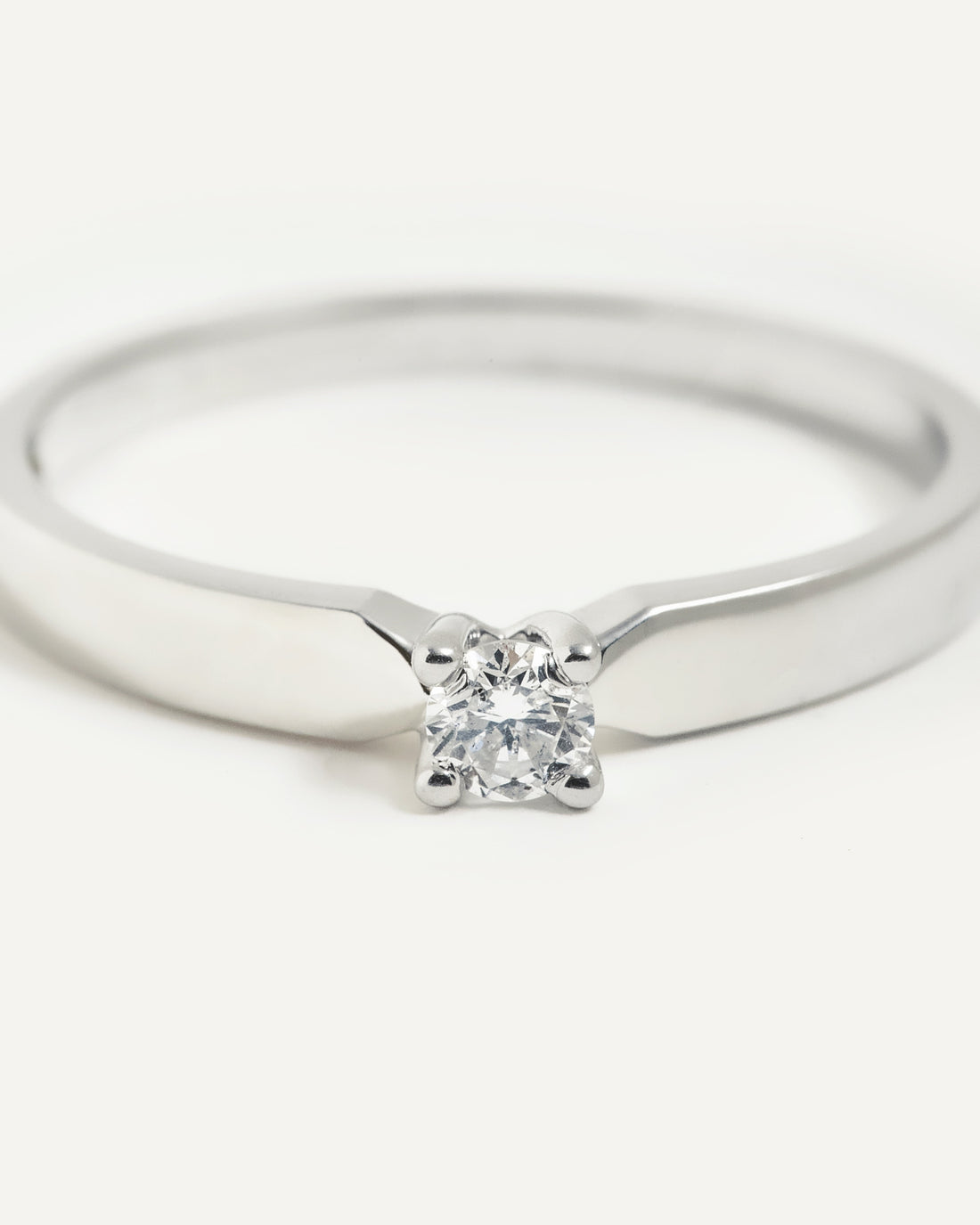 Id Suave Engagement Ring